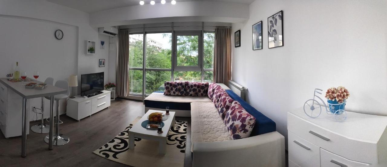 Blue Corner Apartment Скопие Екстериор снимка